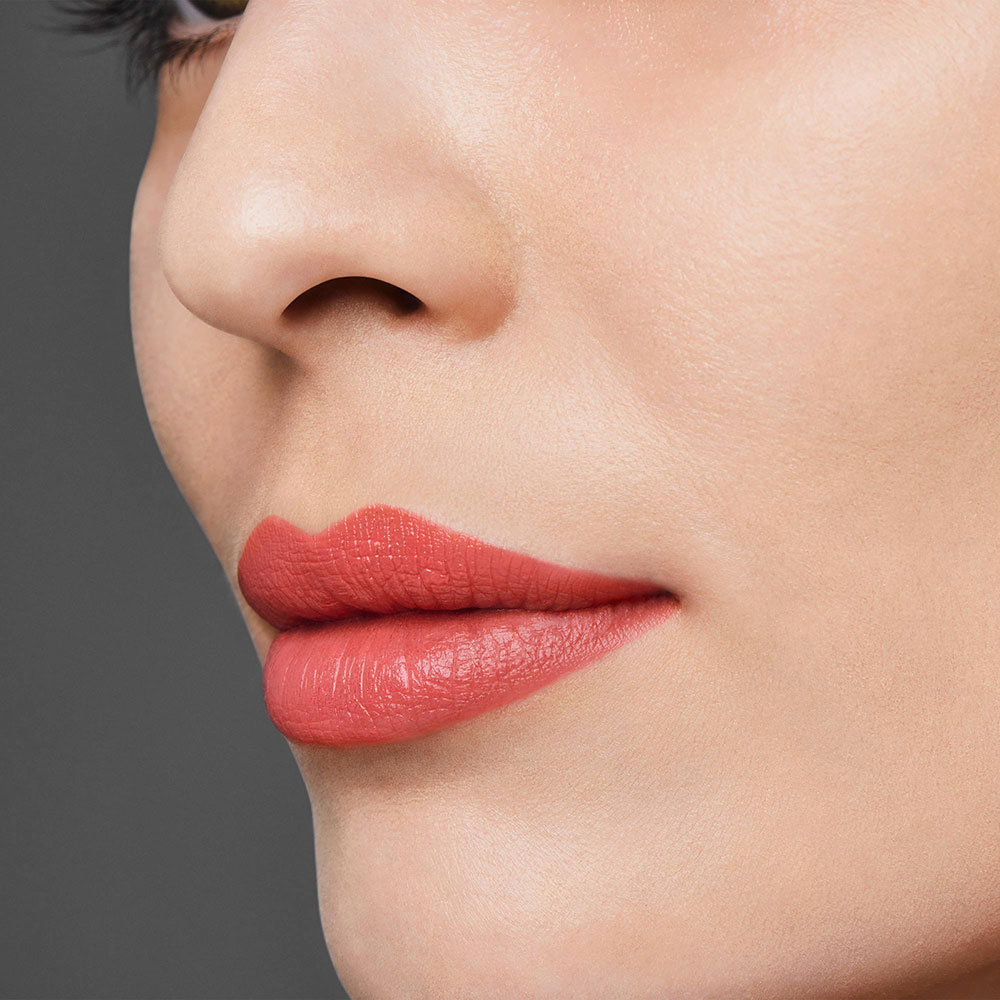 PURE COLOR CREME LIPSTICK (LABIAL EN BARRA)